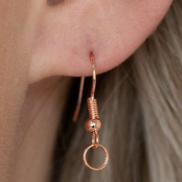 Minimalist Magic Copper Choker - Picture 3 of 3